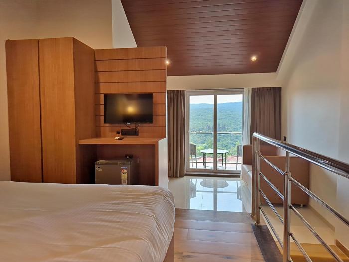 savyasaachii hotel mahabaleshwar pure veg