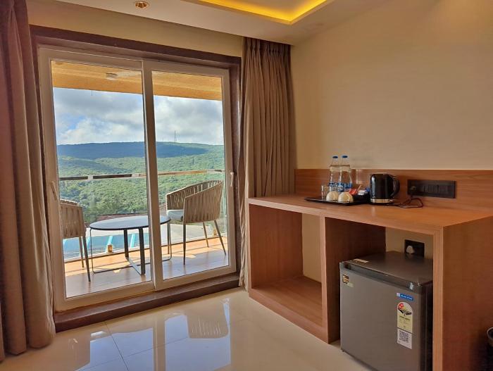 savyasaachii hotel mahabaleshwar pure veg