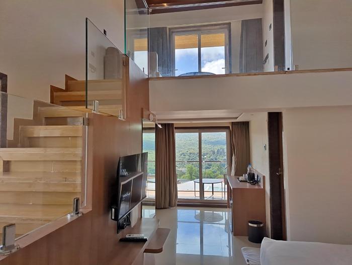 savyasaachii hotel mahabaleshwar pure veg