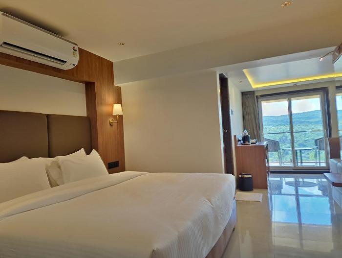 savyasaachii hotel mahabaleshwar pure veg