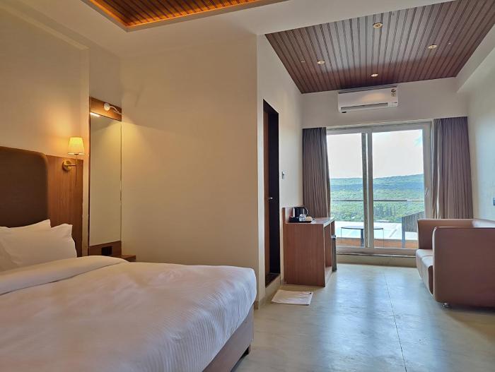 savyasaachii hotel mahabaleshwar pure veg