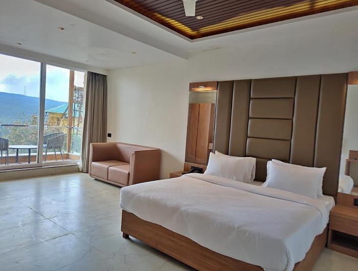 savyasaachii hotel mahabaleshwar pure veg