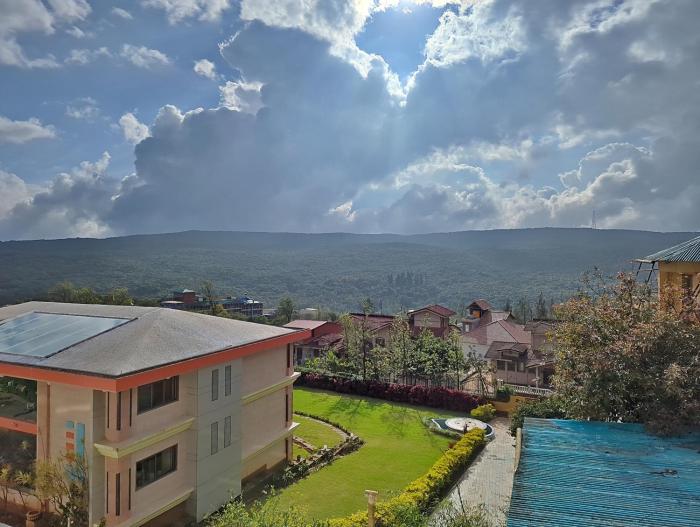 savyasaachii hotel mahabaleshwar pure veg