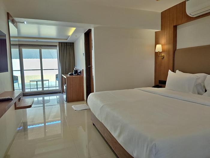 savyasaachii hotel mahabaleshwar pure veg