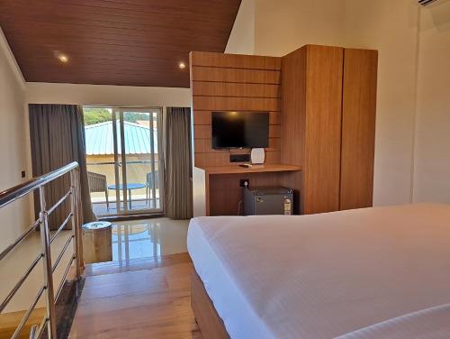 savyasaachii hotel mahabaleshwar pure veg