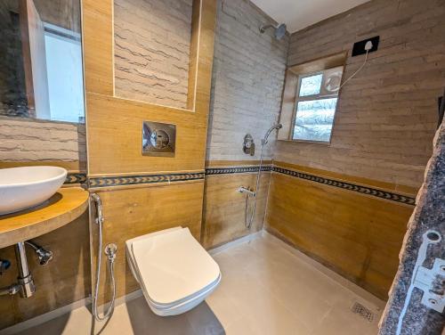 savyasaachii hotel mahabaleshwar pure veg