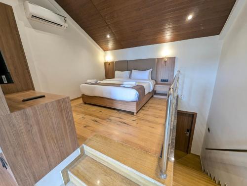 savyasaachii hotel mahabaleshwar pure veg