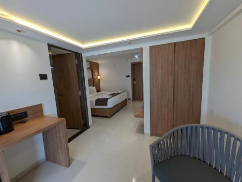 savyasaachii hotel mahabaleshwar pure veg