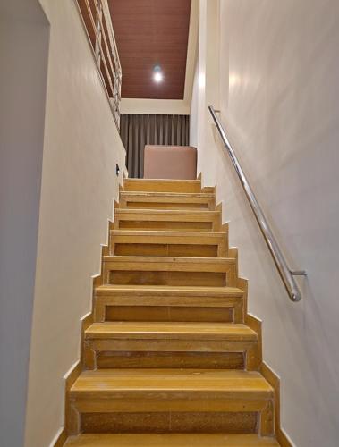 savyasaachii hotel mahabaleshwar pure veg