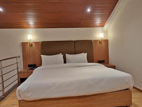 savyasaachii hotel mahabaleshwar pure veg