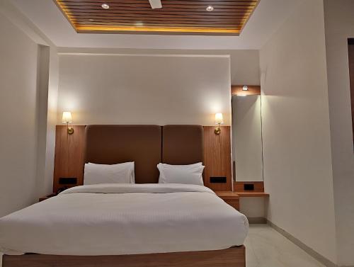 savyasaachii hotel mahabaleshwar pure veg