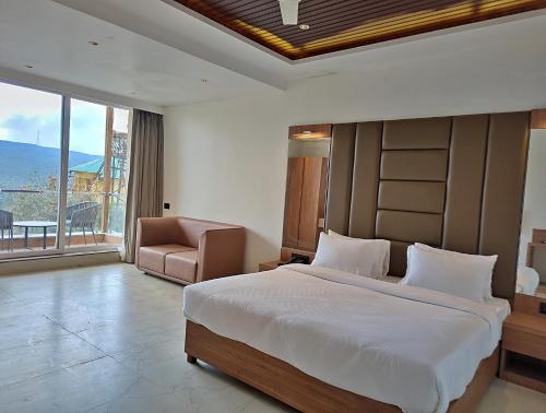 savyasaachii hotel mahabaleshwar pure veg