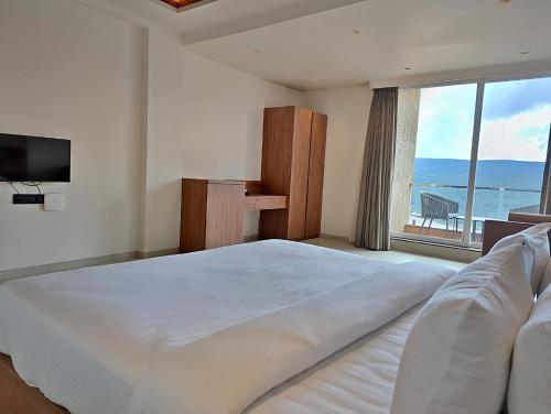 savyasaachii hotel mahabaleshwar pure veg