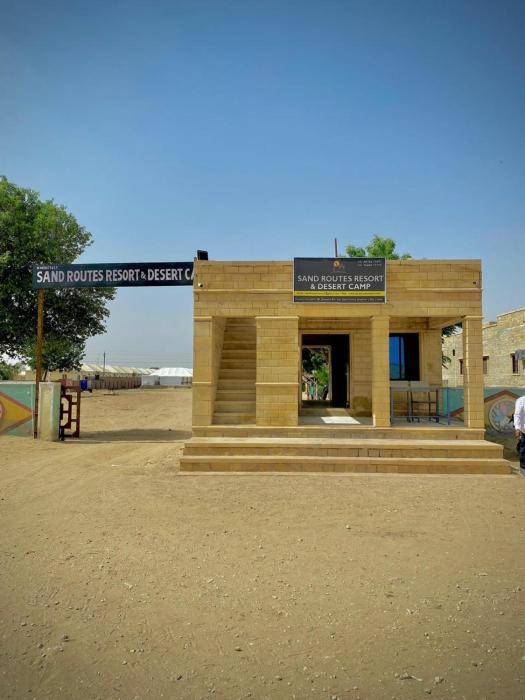 sand routes resort and desert camp