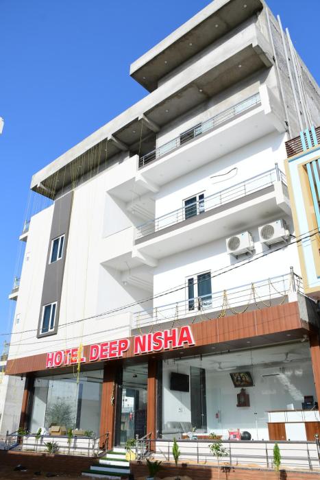 hotel deep nisha