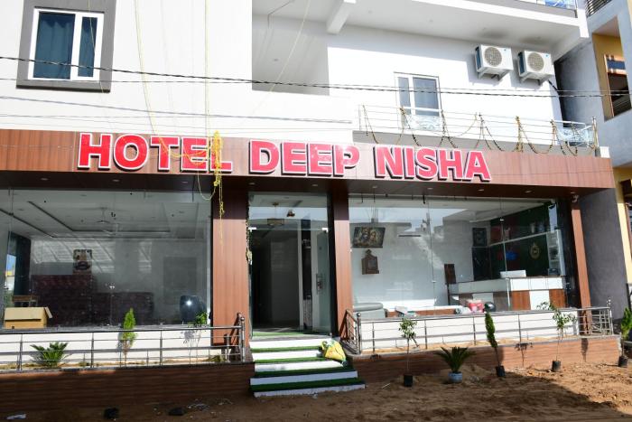 hotel deep nisha