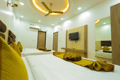 maa kela devi shanti atithi bhawan