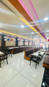 ananya hotel and restaurant naimisharanya