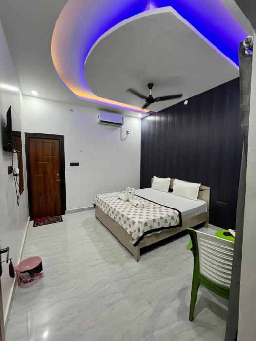 ananya hotel and restaurant naimisharanya