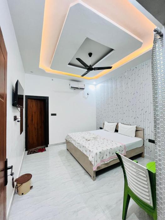 ananya hotel and restaurant naimisharanya