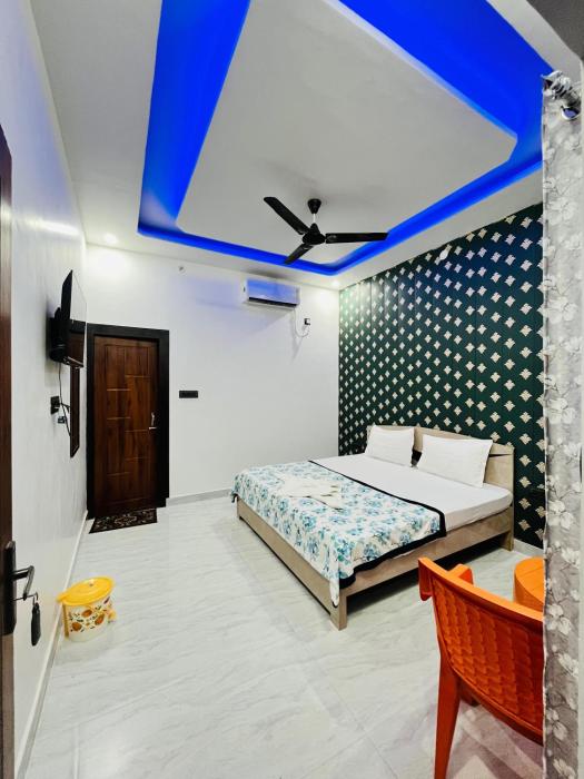 ananya hotel and restaurant naimisharanya