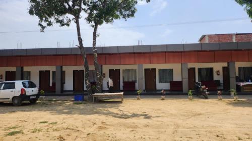 ananya hotel and restaurant naimisharanya