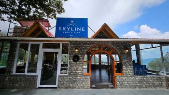 skyline cafe and stay gagar