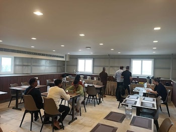 Urban Comforts,,3 star