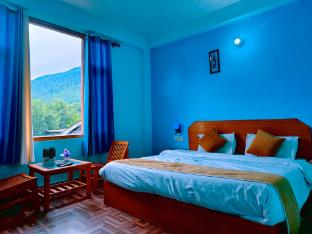 Shrigo Hotel Hadimba Valley,,4 star