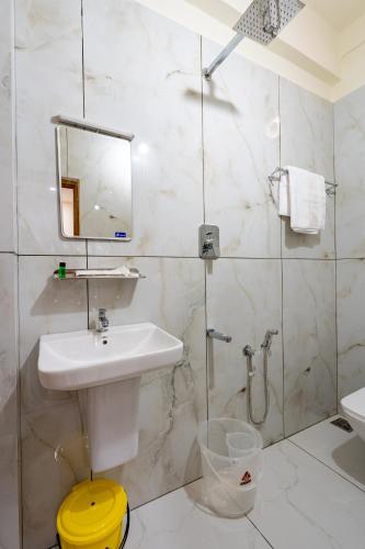 daan inn infopark kakkanad kochi