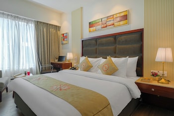 blusalzz select city centre near golden temple