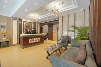 blusalzz select city centre near golden temple