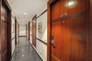 blusalzz select city centre near golden temple