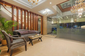 blusalzz select city centre near golden temple