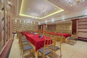 blusalzz select city centre near golden temple