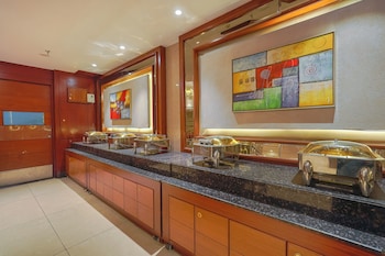 blusalzz select city centre near golden temple