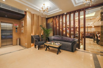 blusalzz select city centre near golden temple