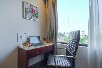 blusalzz select city centre near golden temple