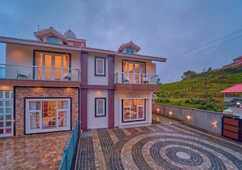 Villa Terra Verde By Voye Homes,,2 star