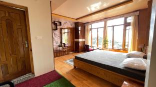 Rikya Retreat,,5 star