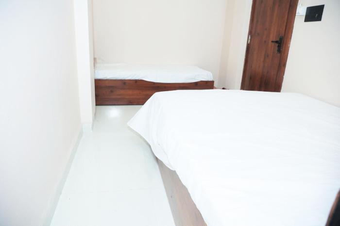 hotel ujjain dwarka palace