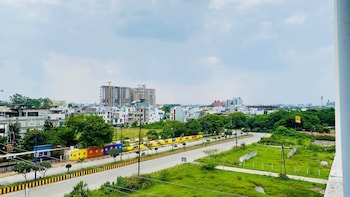 hotel anand palace and restaurant