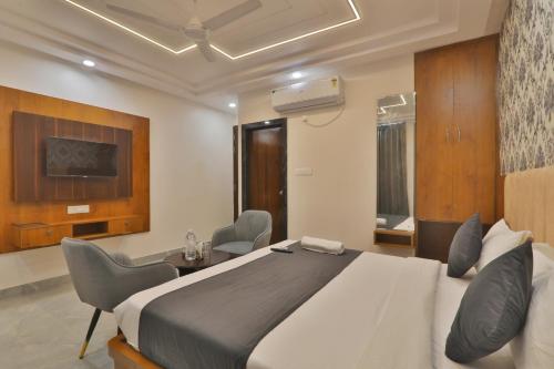 hotel royal suites