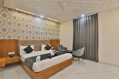 hotel royal suites