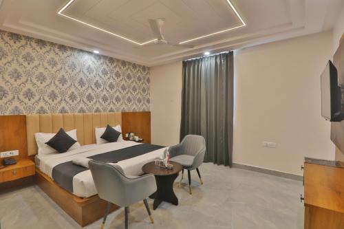 hotel royal suites