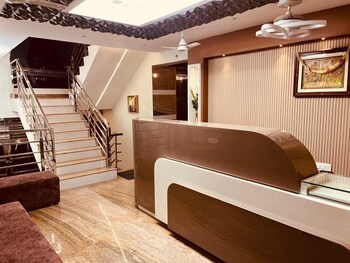 Giri Comfort,,3 star