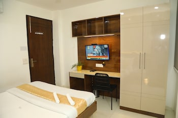 flourish stay saket near max hospital
