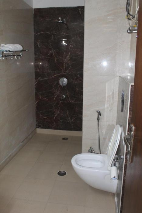 flourish stay saket near max hospital