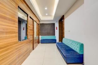 super townhouse oak science gallery bengaluru formerly blue ocean residency