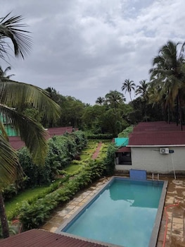 Aqua Bella Resort,,3 star